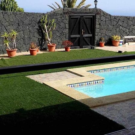Apartamento Los Llanitos En La Asomada Tías Esterno foto